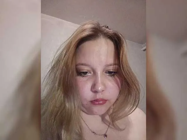 SusyBlair – webcam model profile photo Image 12