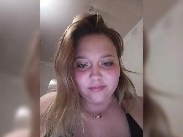 SusyBlair – webcam model profile photo Image 16