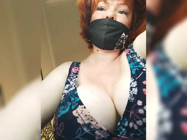 LizzieGreyX – webcam model profile photo Image 4