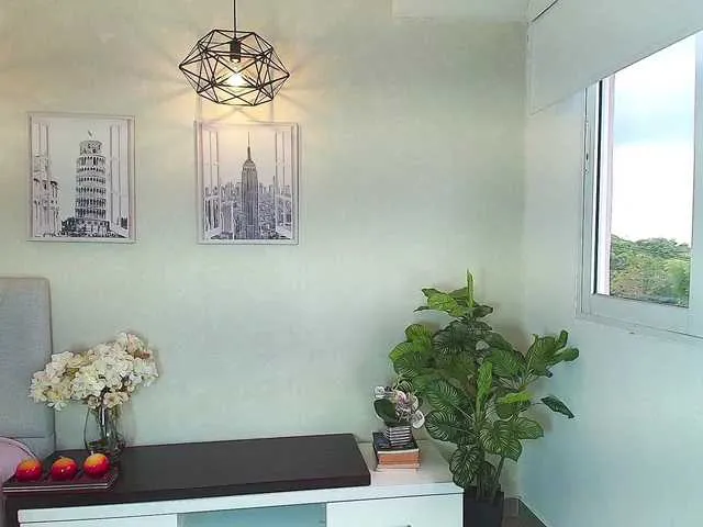 SelennaMoon – webcam model profile photo Image 8