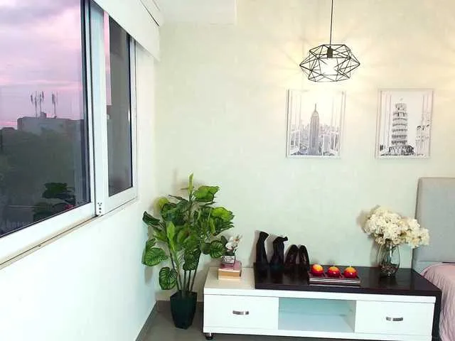 SelennaMoon – webcam model profile photo Image 9