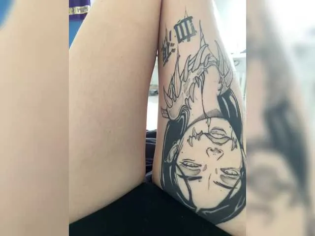 blondeambitionnn – webcam model profile photo Image 11