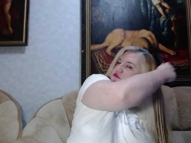 SusyBlair – webcam model profile photo Image 11