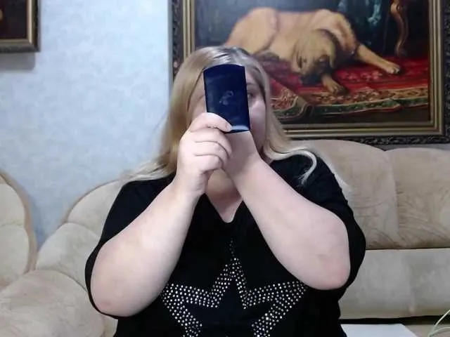 SusyBlair – webcam model profile photo Image 13