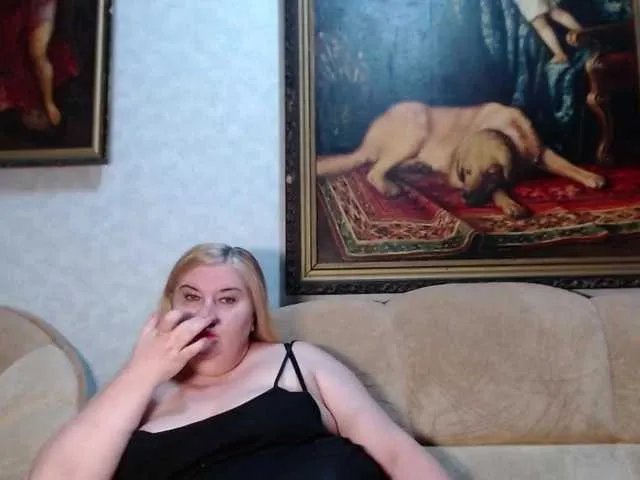 SusyBlair – webcam model profile photo Image 5