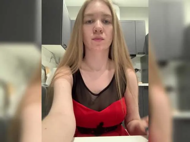 MartinaCroxx – webcam model profile photo Image 10