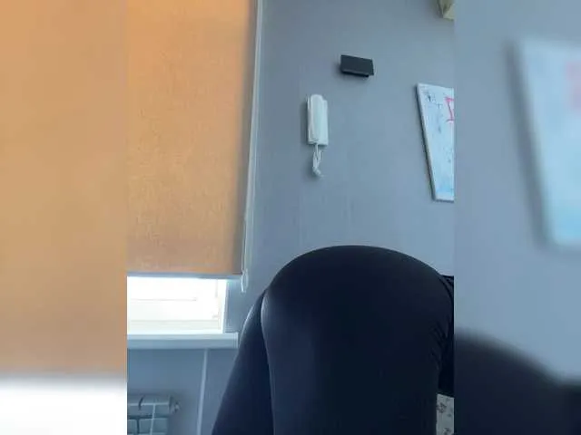 BlondeScarlettx – webcam model profile photo Image 5