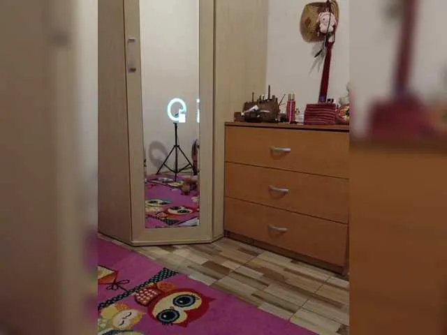 BlondeScarlettx – webcam model profile photo Image 8