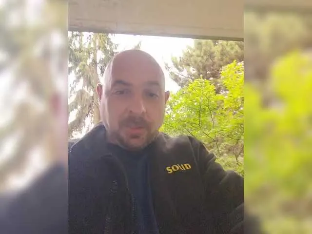 farianaall – webcam model profile photo Image 3