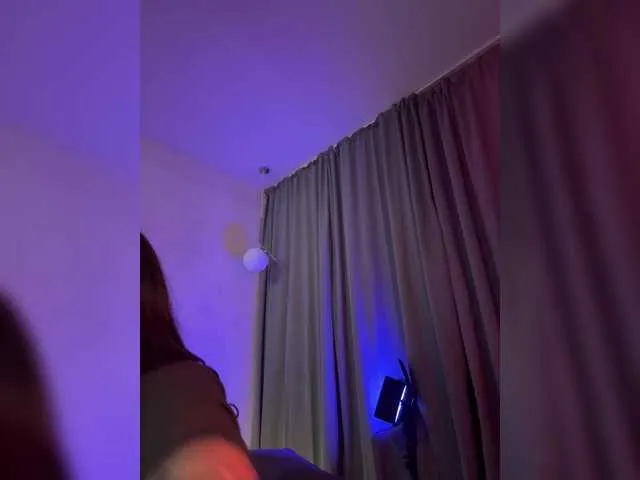 Hanna_Blondee – webcam model profile photo Image 17