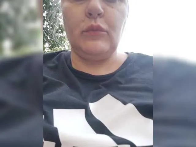 MartinaCroxx – webcam model profile photo Image 15