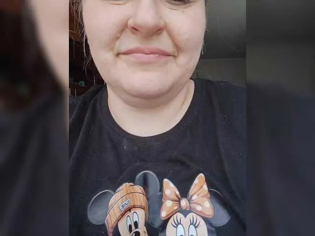 MartinaCroxx – webcam model profile photo Image 2