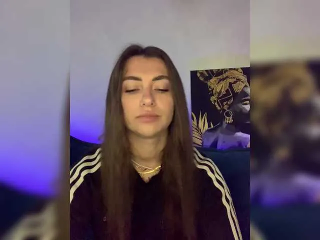 SusyBlair – webcam model profile photo Image 13