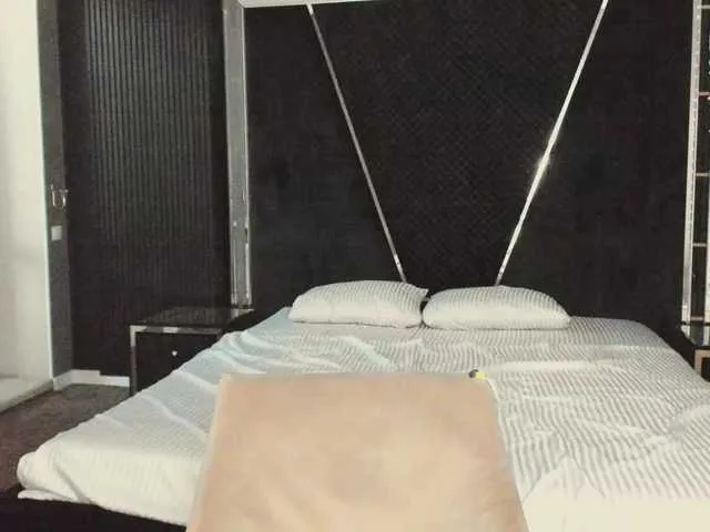 beyoursound – webcam model profile photo Image 8