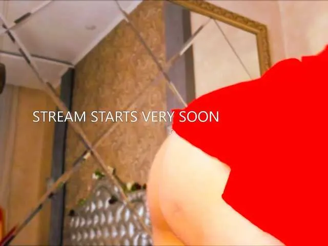 diffgirls1-1 – webcam model profile photo Image 3