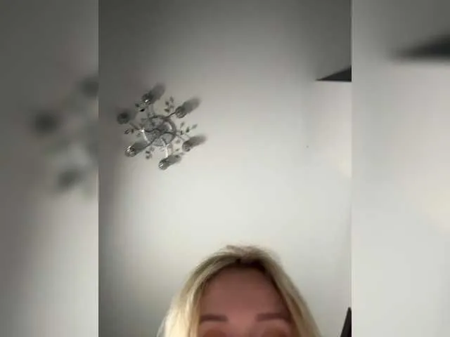 TyleneBuck – webcam model profile photo Image 10