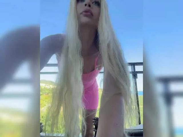 TyleneBuck – webcam model profile photo Image 11