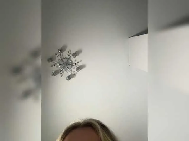 TyleneBuck – webcam model profile photo Image 12