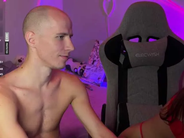 LanaBlondeBush – webcam model profile photo Image 3