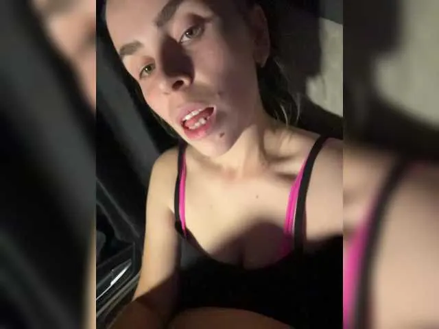 BlondeScarlettx – webcam model profile photo Image 18