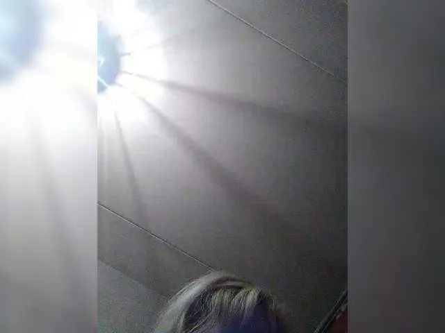 British_EmJess – webcam model profile photo Image 4