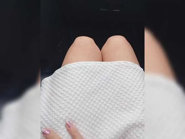 Loli_Belle – webcam model profile photo Image 7