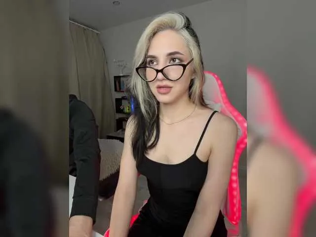 gravebabyxo – webcam model profile photo Image 15