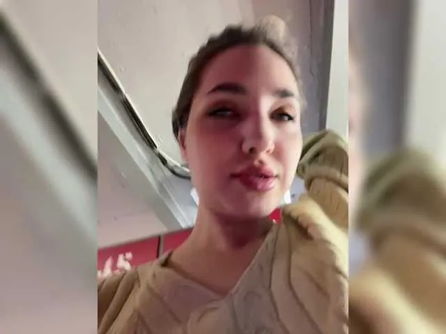 gravebabyxo – webcam model profile photo Image 6