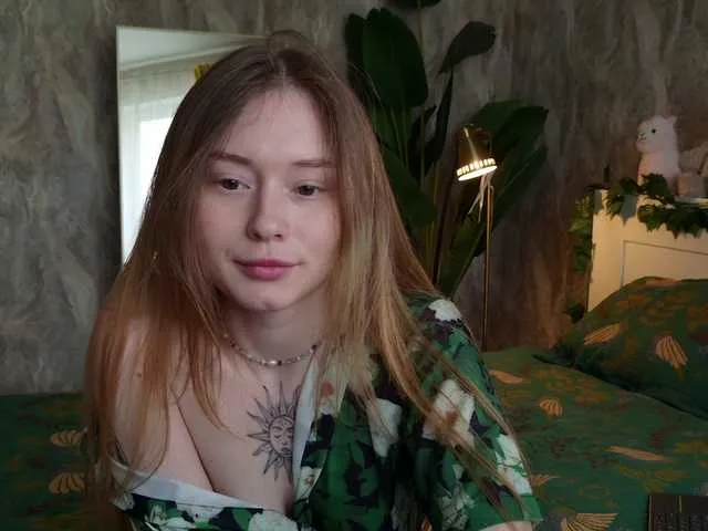 SusyBlair – webcam model profile photo Image 2