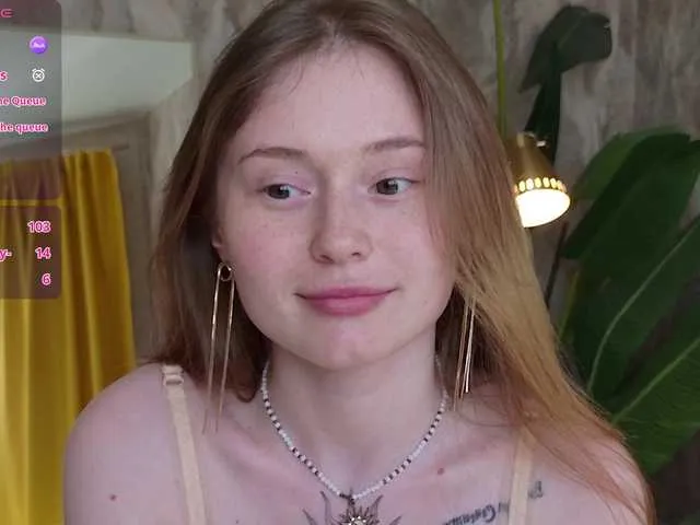 SusyBlair – webcam model profile photo Image 9