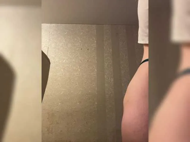 miss-Ortiz – webcam model profile photo Image 11