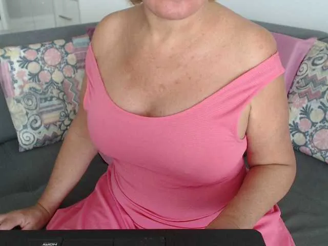 xxxDirtyBitchxxx – webcam model profile photo Image 12