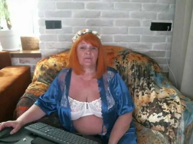 MartinaCroxx – webcam model profile photo Image 16