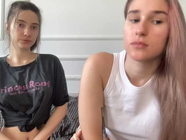 BlondeScarlettx – webcam model profile photo Image 17