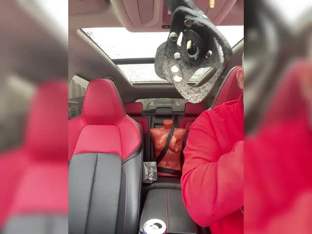 LanaBlondeBush – webcam model profile photo Image 5