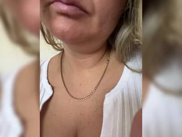 VioletchelseaBabesatation – webcam model profile photo Image 8