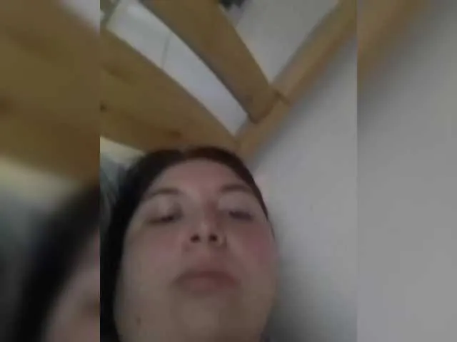 BlondeScarlettx – webcam model profile photo Image 4