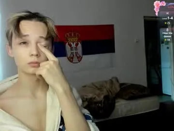 Lovvebirds – webcam model profile photo Image 19