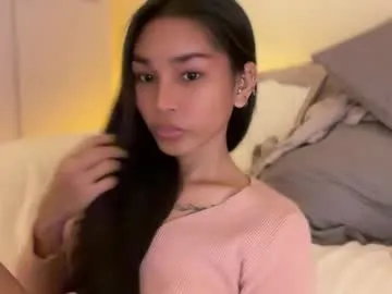 GreenEyesBlondeyUK – webcam model profile photo Image 16