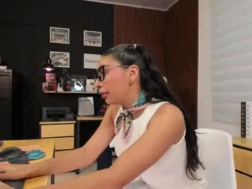 British_EmJess – webcam model profile photo Image 12