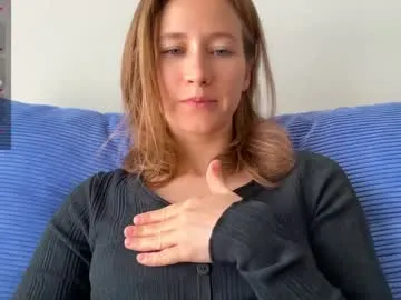 BlondeScarlettx – webcam model profile photo Image 7