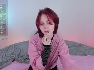 Silviyaa – webcam model profile photo Image 10