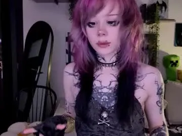 SelennaMoon – webcam model profile photo Image 18