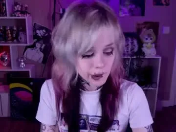 SelennaMoon – webcam model profile photo Image 5