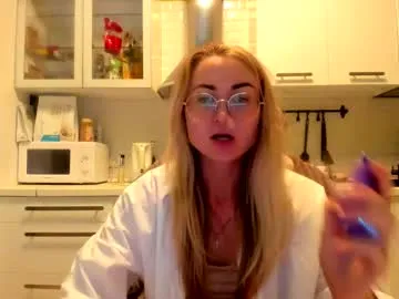 heanvenlyblonde – webcam model profile photo Image 10