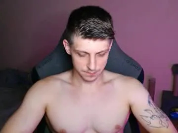 paronti – webcam model profile photo Image 13