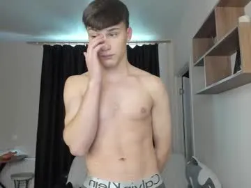 blondeangel_4u2 – webcam model profile photo Image 17