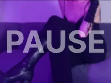 SelennaMoon – webcam model profile photo Image 4