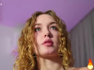 wellicaren – webcam model profile photo Image 19