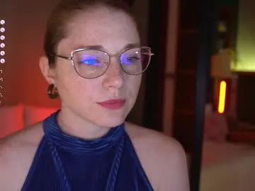 British_EmJess – webcam model profile photo Image 15